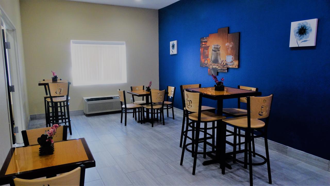 Claxton Oak Tree Inn & Suites מראה חיצוני תמונה