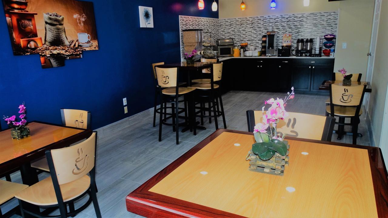 Claxton Oak Tree Inn & Suites מראה חיצוני תמונה